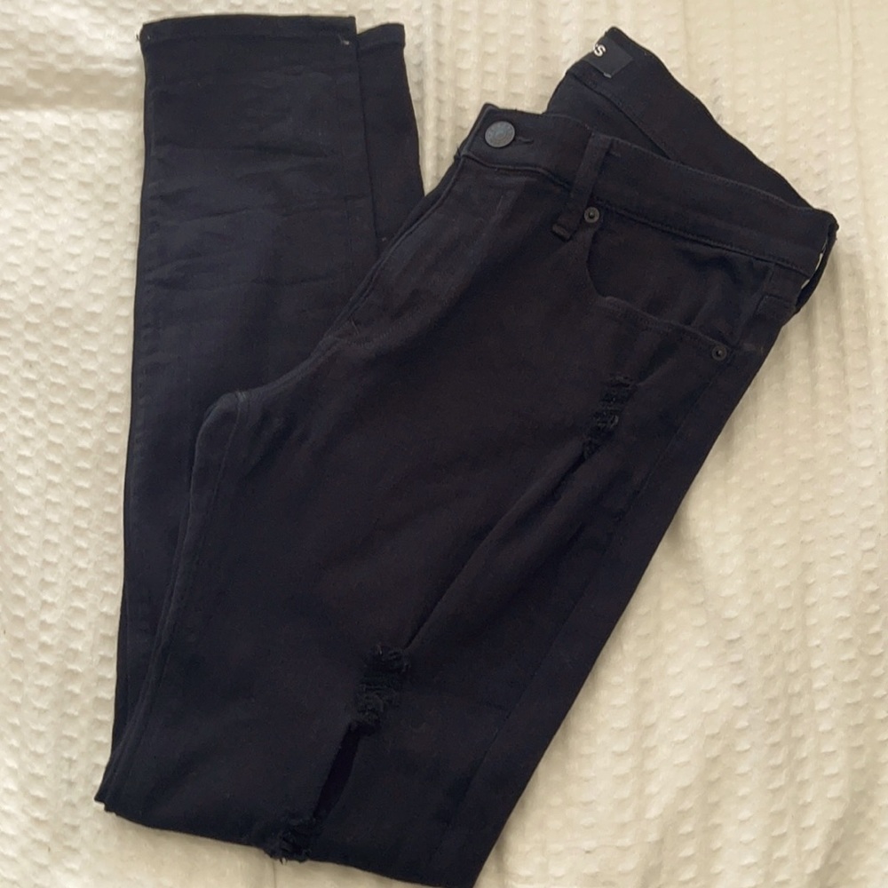 Black skinny jeans
